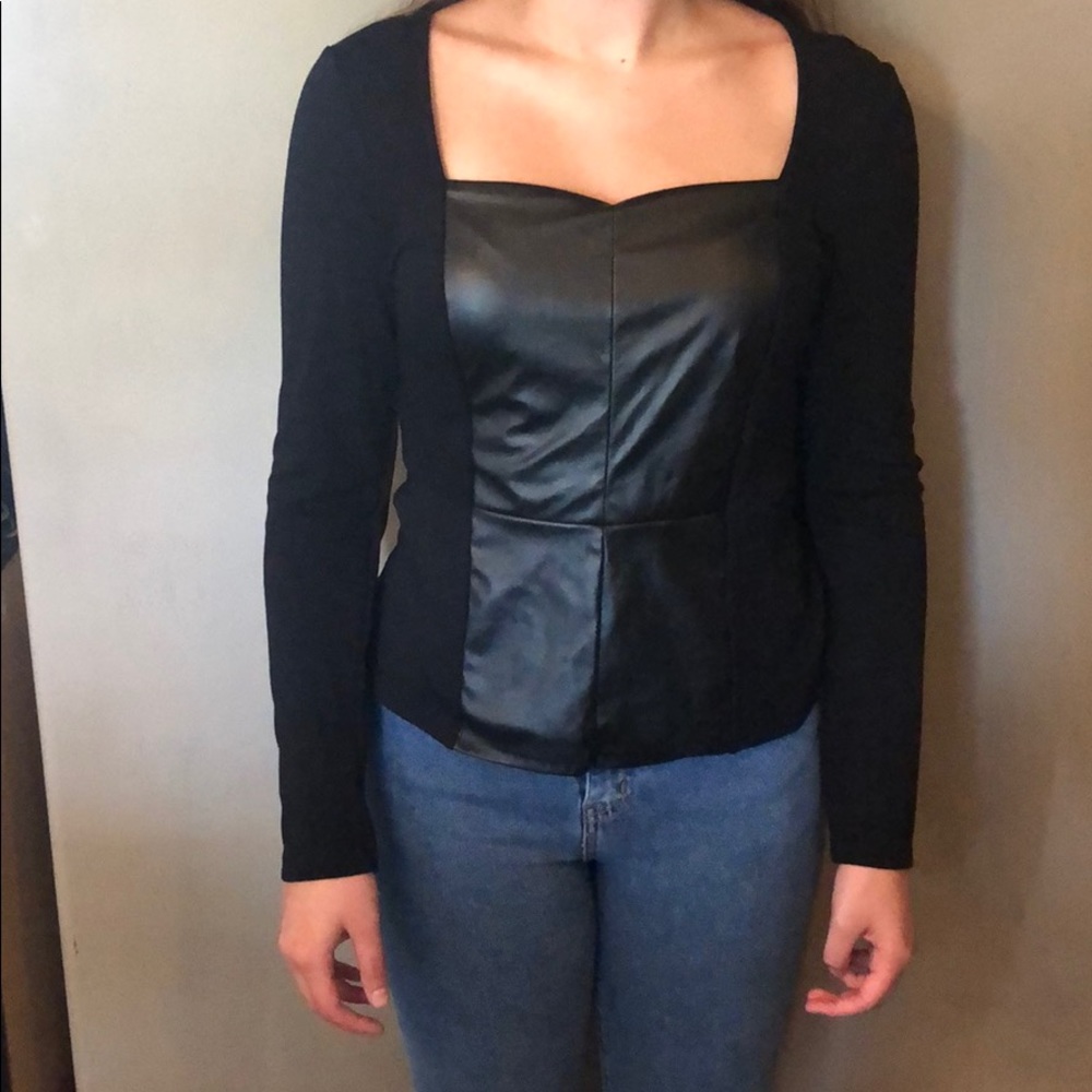 Venus Top